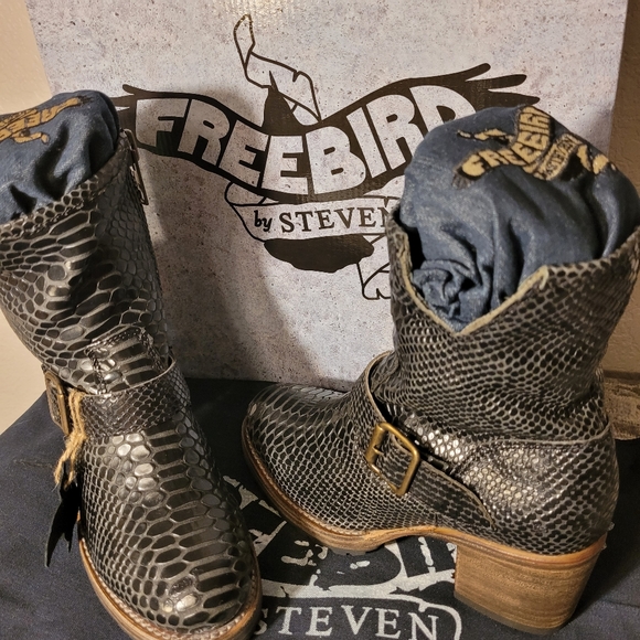 Freebird by Steven Carlito Black Snake 6 BNIB OG - Picture 3 of 9